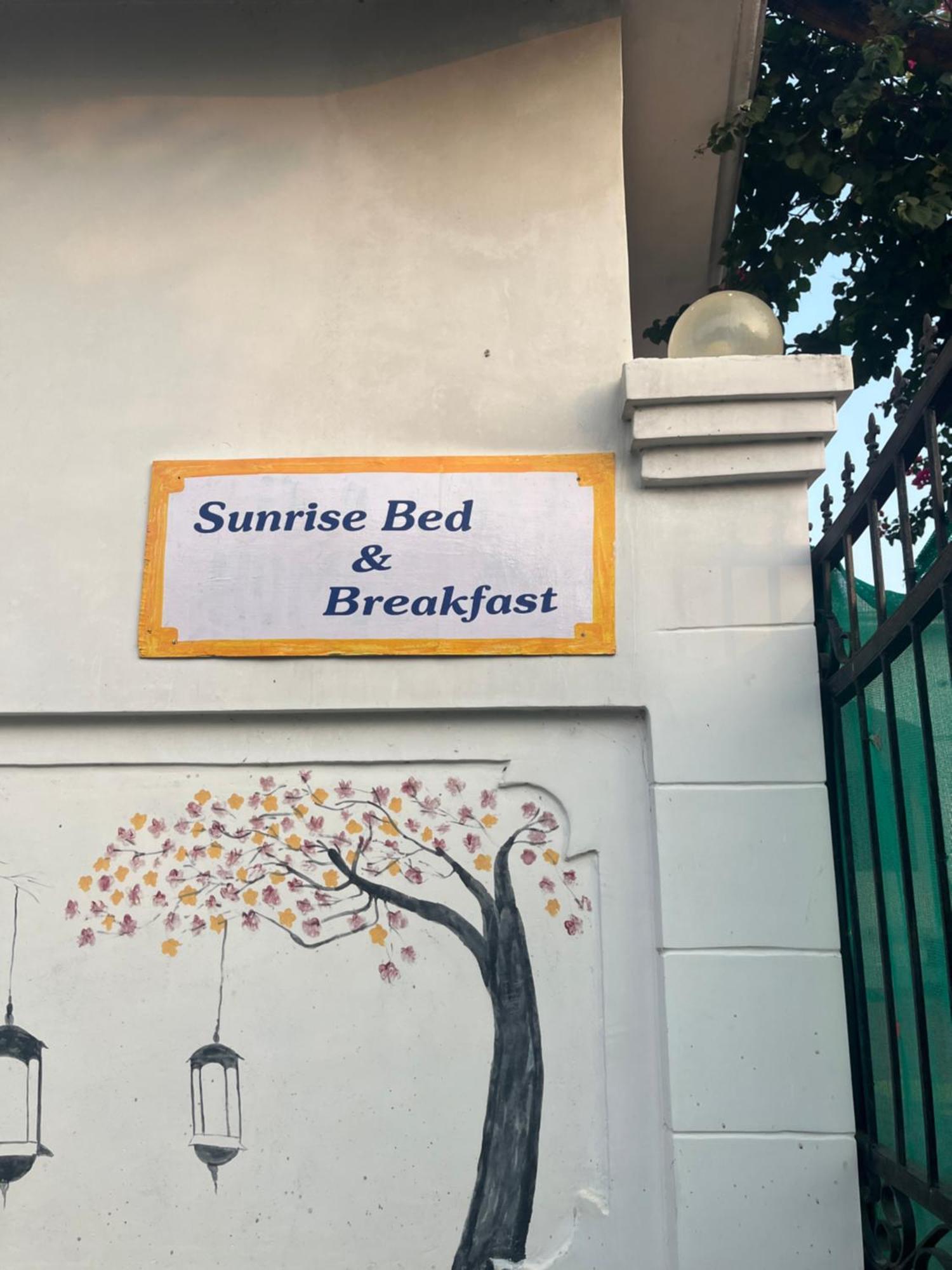 Sunrise Bed & Breakfast Khajurāho Eksteriør billede